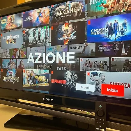 Onethousand House In Con Smarttv باري